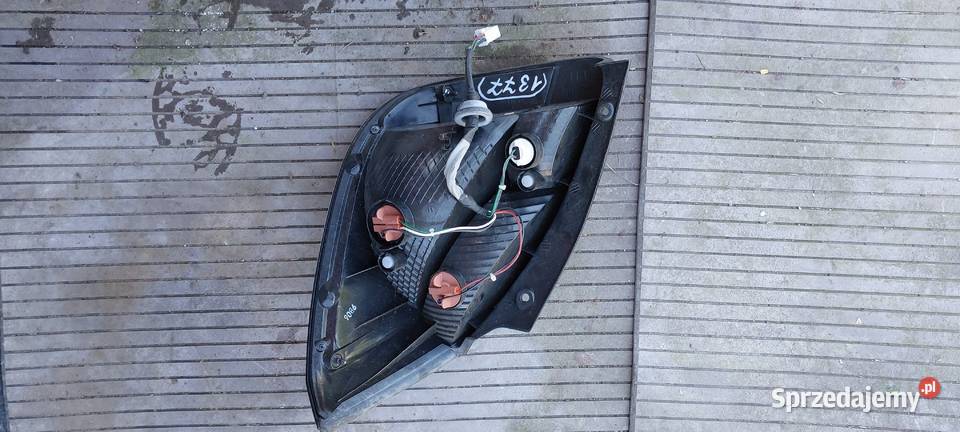 Kia Rio 2006 2007 2009 2010 lampa tył lewa Byków sprzedam