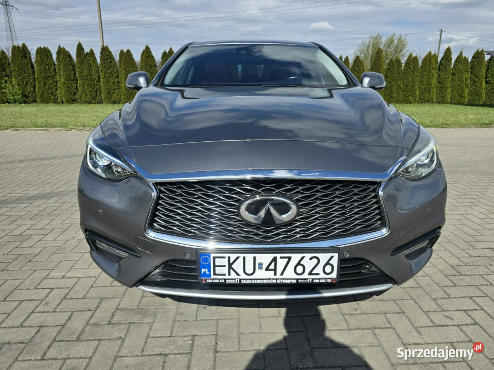 Infiniti Q30 15D Kutno