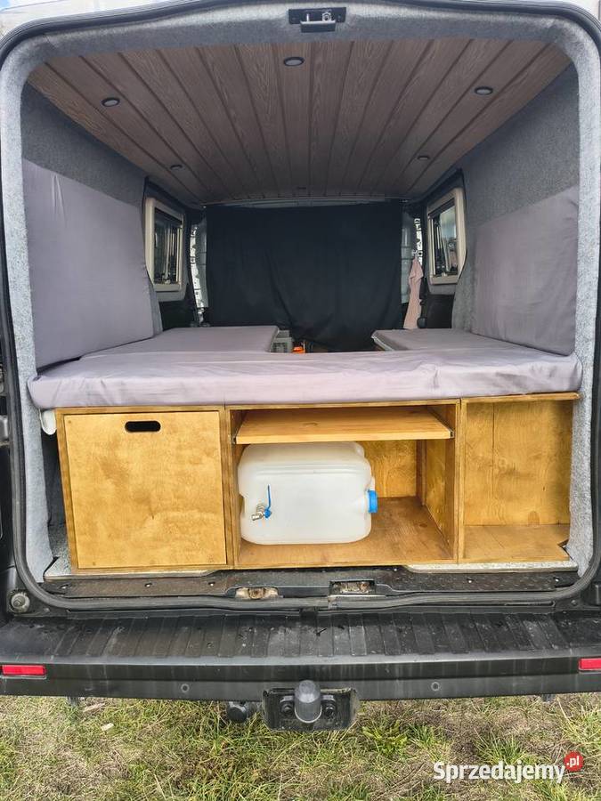 Renault Trafic 3 KAMPER KAMPERVAN Rok produkcji 2015 Radom