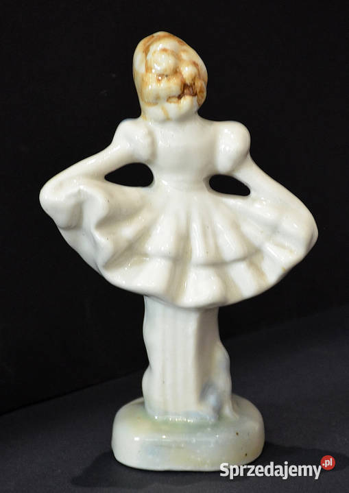 Figurka porcelanowa mała tancerka baletnica PRL