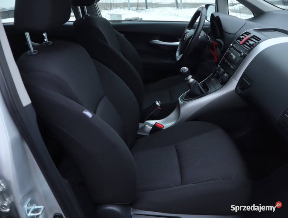 Toyota Auris 13 Dual VVTi Rok produkcji 2012 Auris Łódź