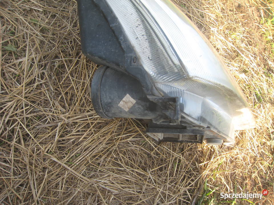 Lampa przednia prawa reflektor prawy Opel Meriva Klapki wlewu paliwa Kraków