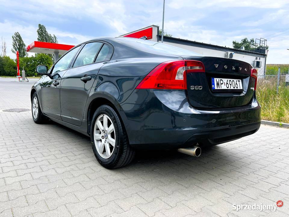 Volvo S60 Podgrzewane fotele Navi Czujniki Rok produkcji 2012 Płock