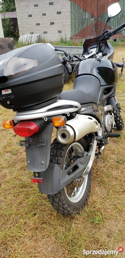 Suzuki XF 650 Freewind