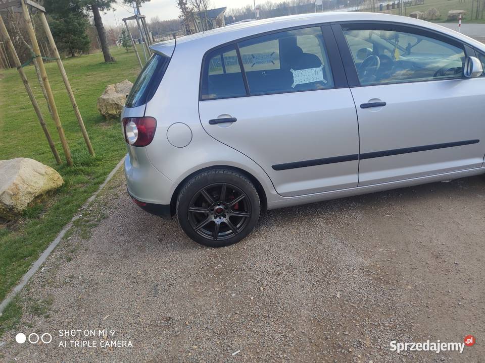 Golf 5 plus 14 MPI benzyna Mały przebieg poduszka powietrzna