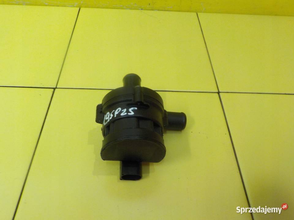 XTRAIL T31 QASHQAI 20 DCI 10r 150 M9R pompa wody