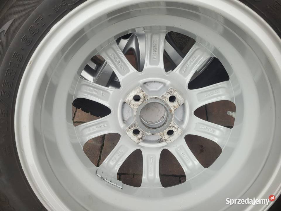 Felgi Koła Yaris Aygo i10 i20 Rio 15 4x100 ET38