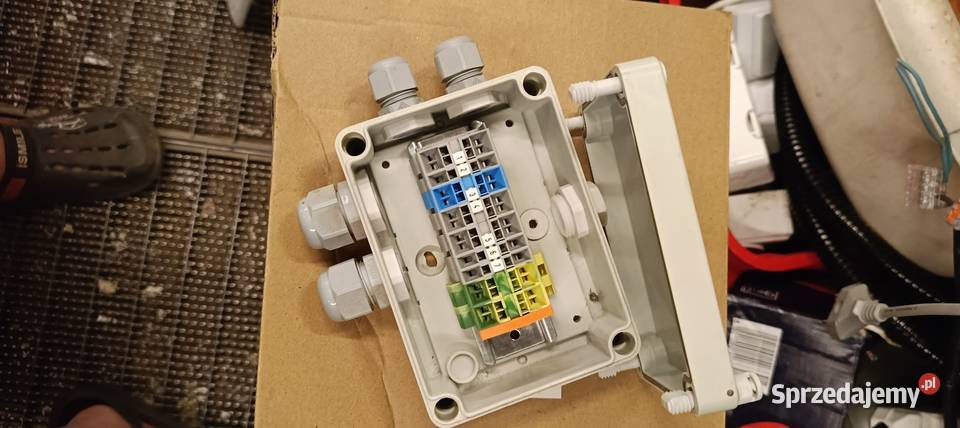 Puszki montażowe elektryczne sprzedam