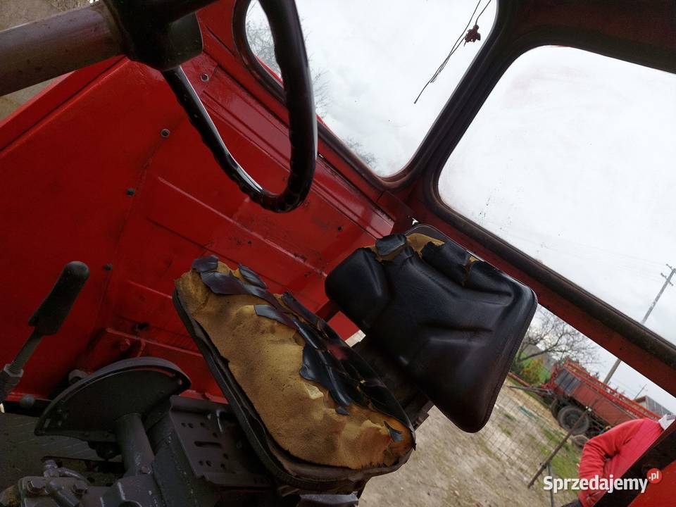 Massey Ferguson IMT 579 Wylatowo