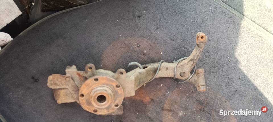Zwrotnica Prawa 8 D0 407 258 H Audi A4 B5 a23 Myszków sprzedam