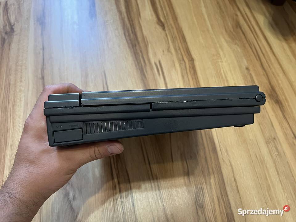 Zabytkowy laptop Highscreen 286 Pozostałe Brzana