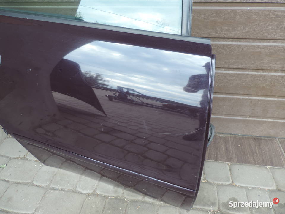 AUDI A4 B5 SEDAN DRZWI PRAWY TYŁ LY3K Nowy Sącz
