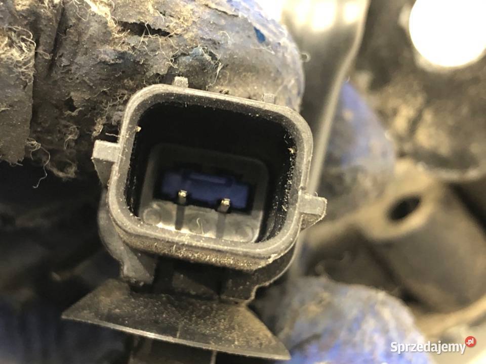 ZAMEK MASKI PRZÓD HYUNDAI i20 II Hatchback