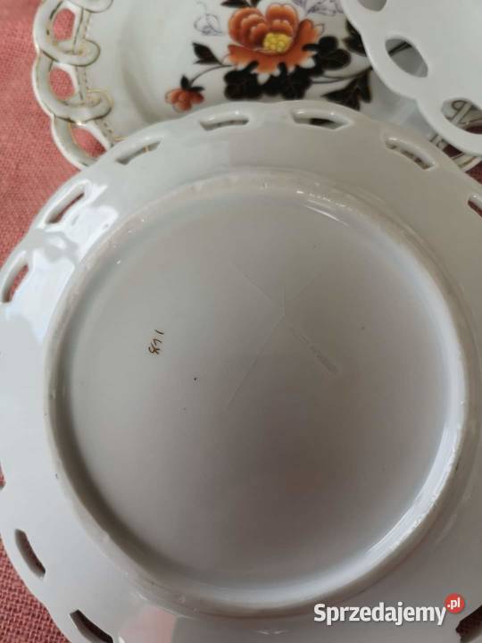 Talerzyk deserowy z koronkowym ażurem Sygnatura Gdańsk