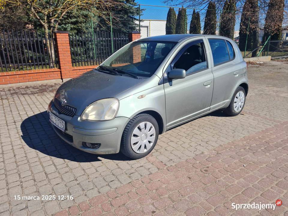 TOYOTA YARIS super stan 2004r