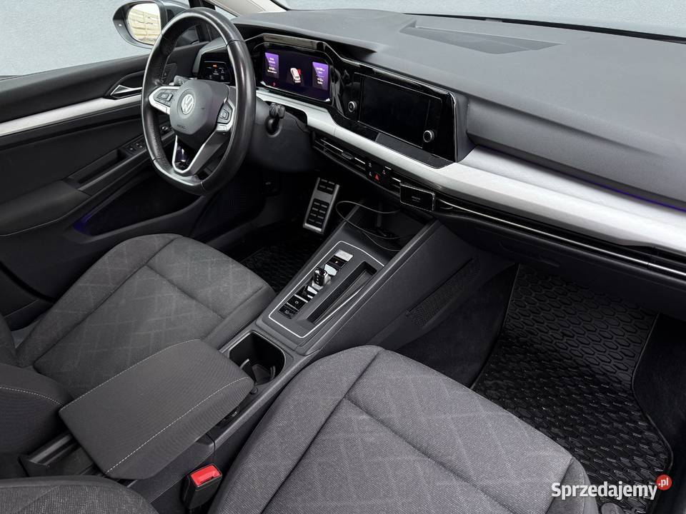 Volkswagen Golf VIII 15 eTsi