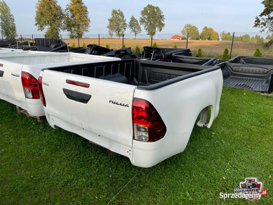 Kuweta Toyota Hilux 15 kabiny na pakę wykładzina Pasłęk