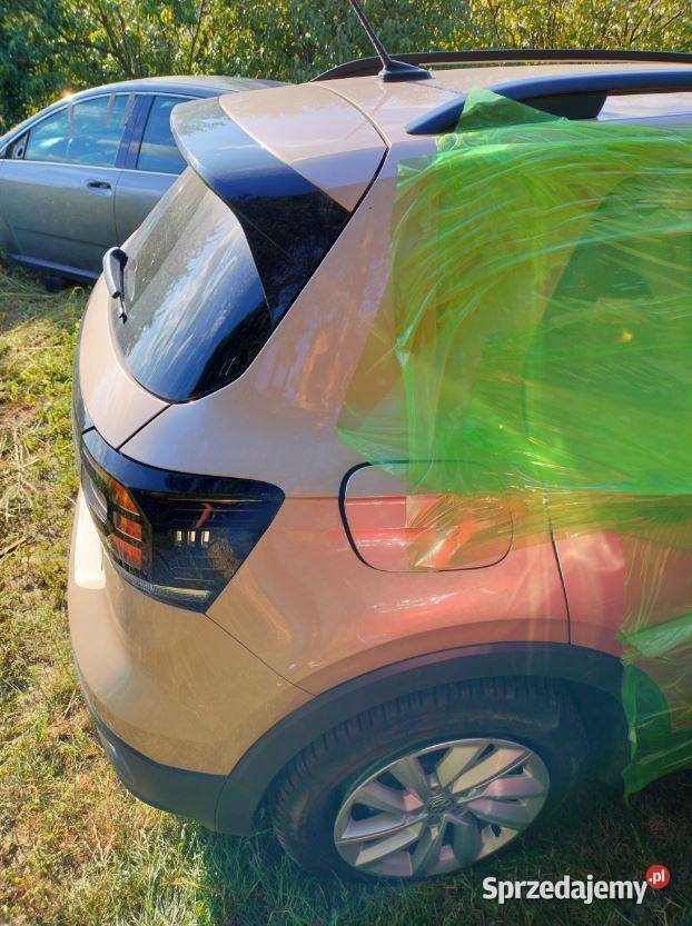 VW TCROSS KLAPA ZDERZAK TYŁ CWIARTKA PAS WANNA Rok produkcji 2020 mazowieckie