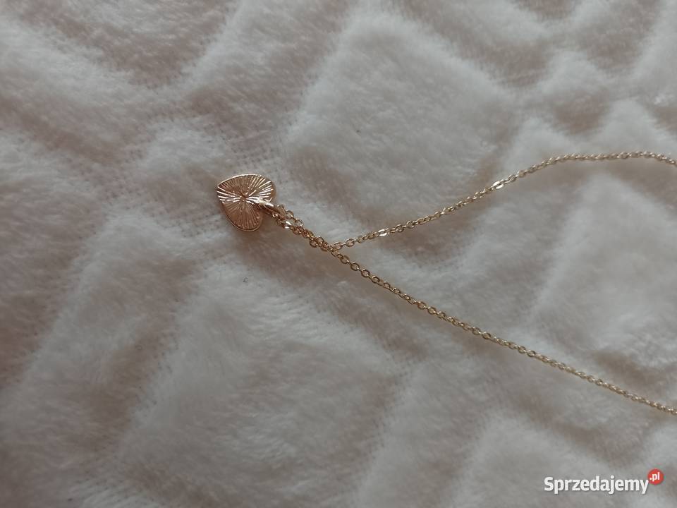 ASOS Ekskluzywny łańcuszek z zawieszką serce Kraków