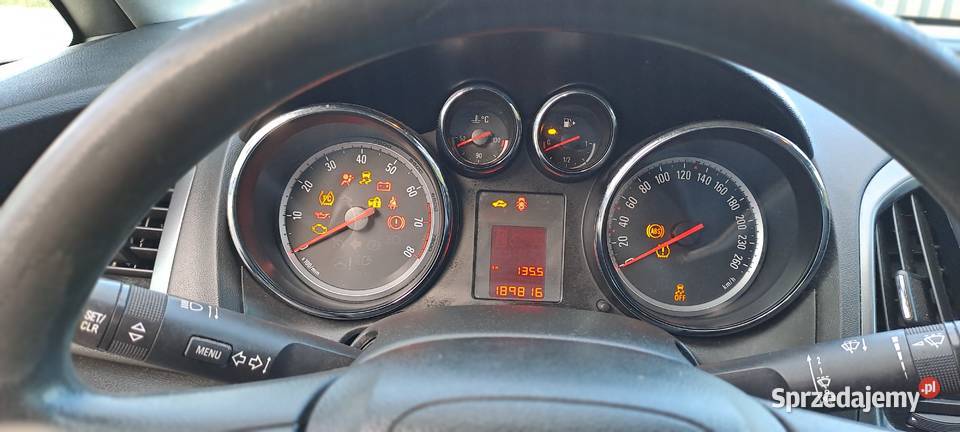 Sprzedam Opel Astra j 2014 r