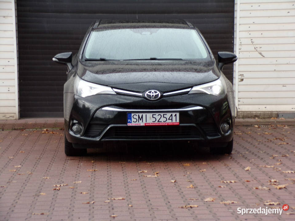 Toyota Avensis BI LED Edition S Navi 20 143 2017 Mikołów