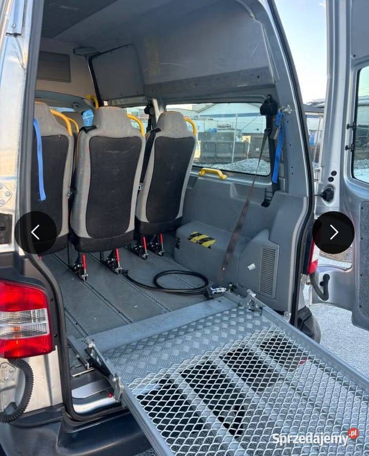 Volkswagen Transporter 2011 Rok produkcji 2011 Wołów