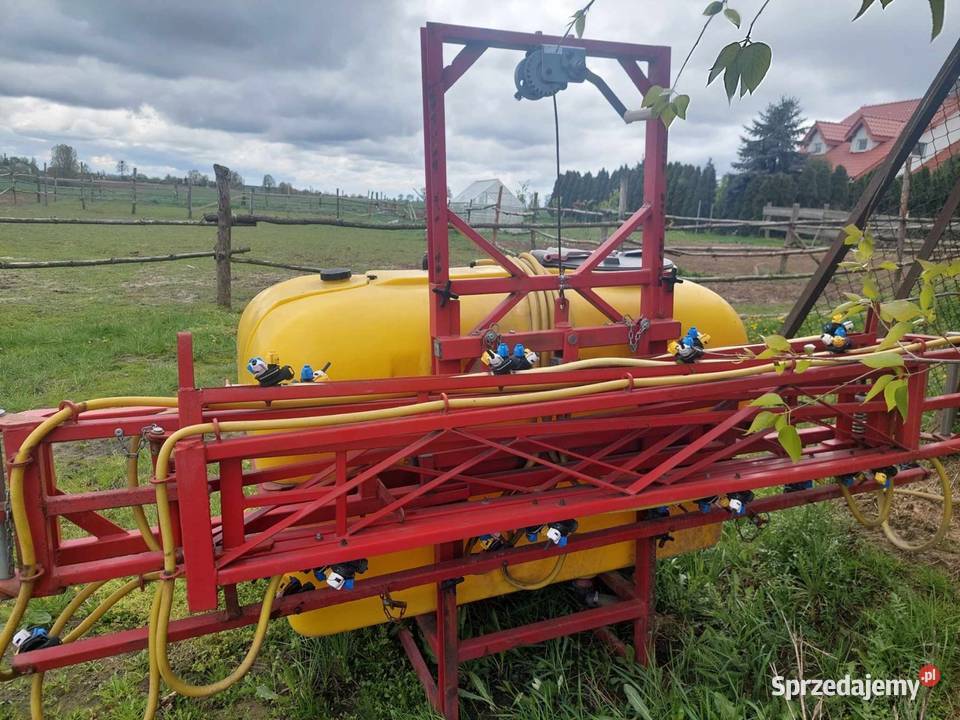 Opryskiwacz zawieszany zbuczyn P3293 15m Świecie sprzedam