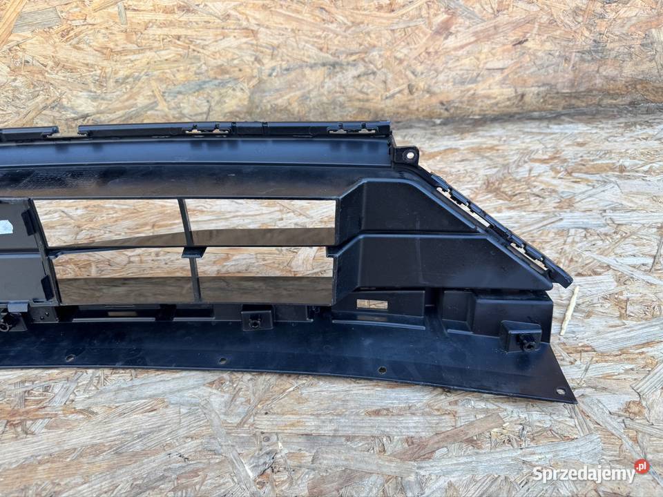 Środkowa kratka zderzaka przód Ford kuga mk3 Międzychód