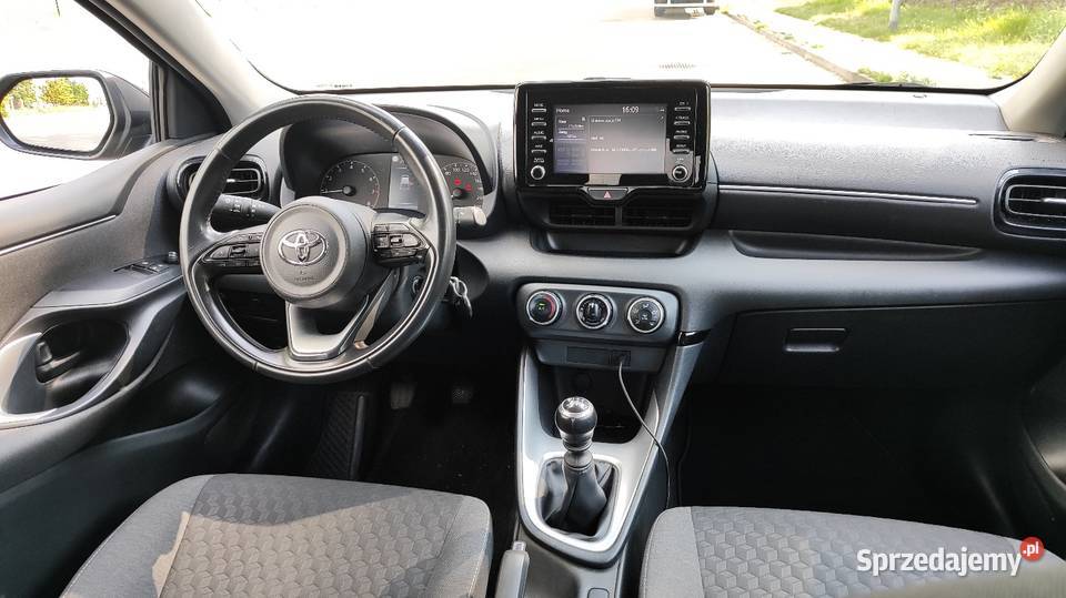 Toyota Yaris 15 125 benzynagaz krajowy salon Yaris