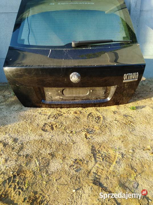 Klapa Octavia II kompletna w kolor osobowe Poniec sprzedam