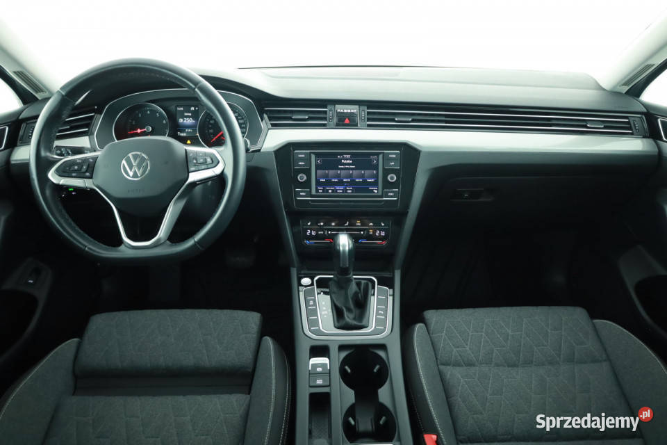 VW Passat 15 TSI podgrzewane fotele sprzedam