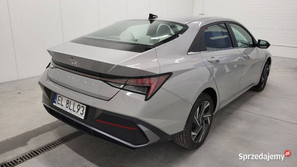 Hyundai Elantra 16 Smart CVT VII 2021 autoalarm sprzedam