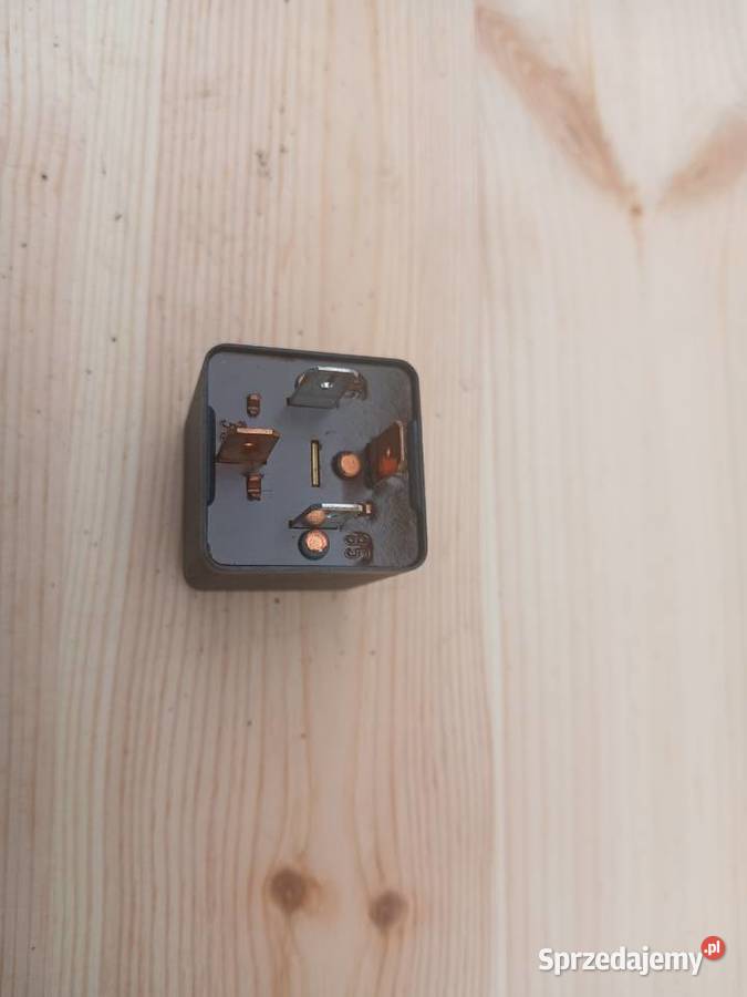 Przekaźnik 92861520300 Porsche 944 lift 25 benz Rok produkcji 1985 sprzedam