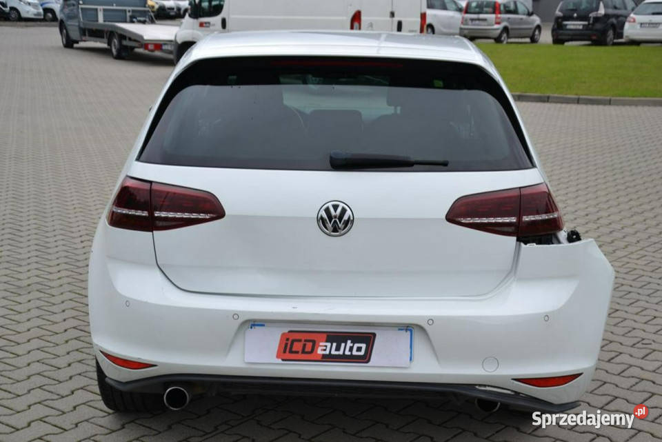 Volkswagen Golf GTI 20 benzyna 220 xenon ledy Golf Kęty