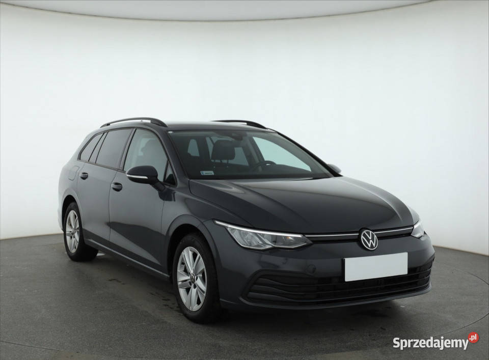 VW Golf 15 eTSI 110KM