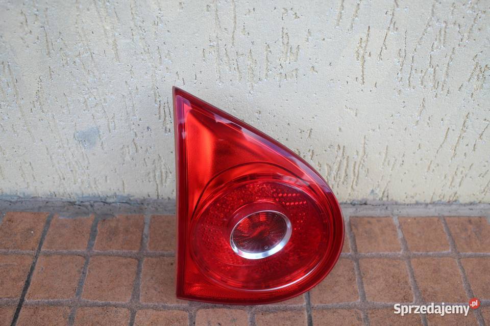 LAMPA KLAPY LEWA LEWY TYŁ VW GOLF V HB 3D wielkopolskie