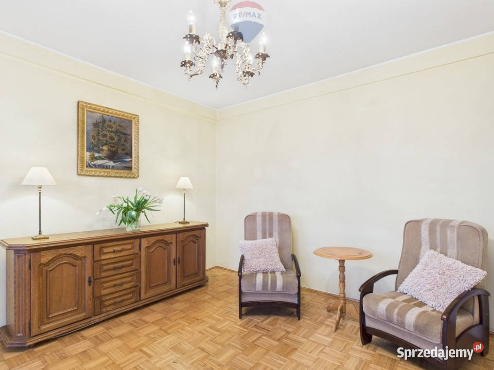 4 pokoje 2 balkony piwnica rodziny mazowieckie Warszawa sprzedam