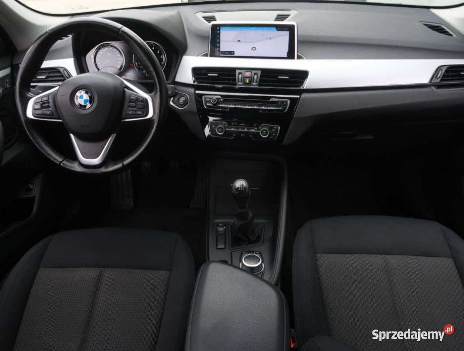 BMW X1 sDrive18i radio