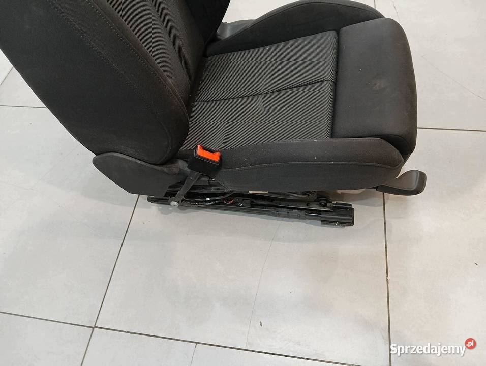FOTELE LEWY KIEROWCY GRZANY Audi A6 V 2018 C8