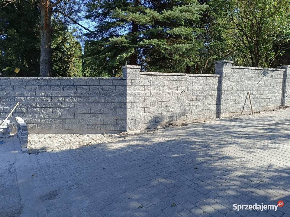 Montaż ogrodzeń minikoparka wywrotka Miechów