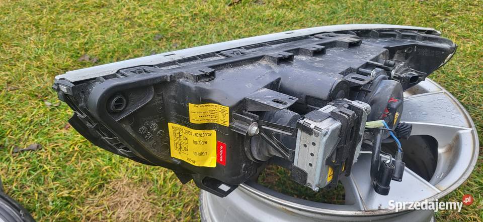 Sprzedam lampy xenon bmw e39 Narol