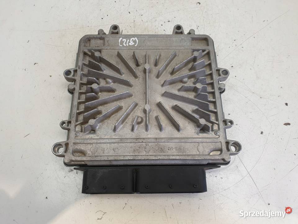 Volvo V70 III 20 D STEROWNIK SILNIKA komputer