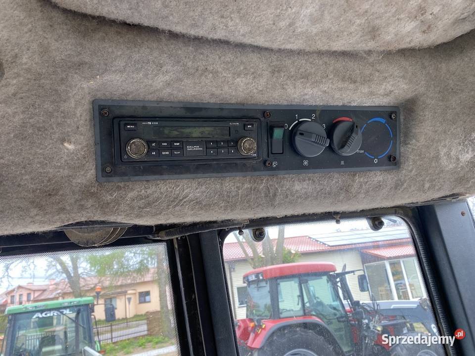 Valtra 6400 ładowacz Stoll Biała