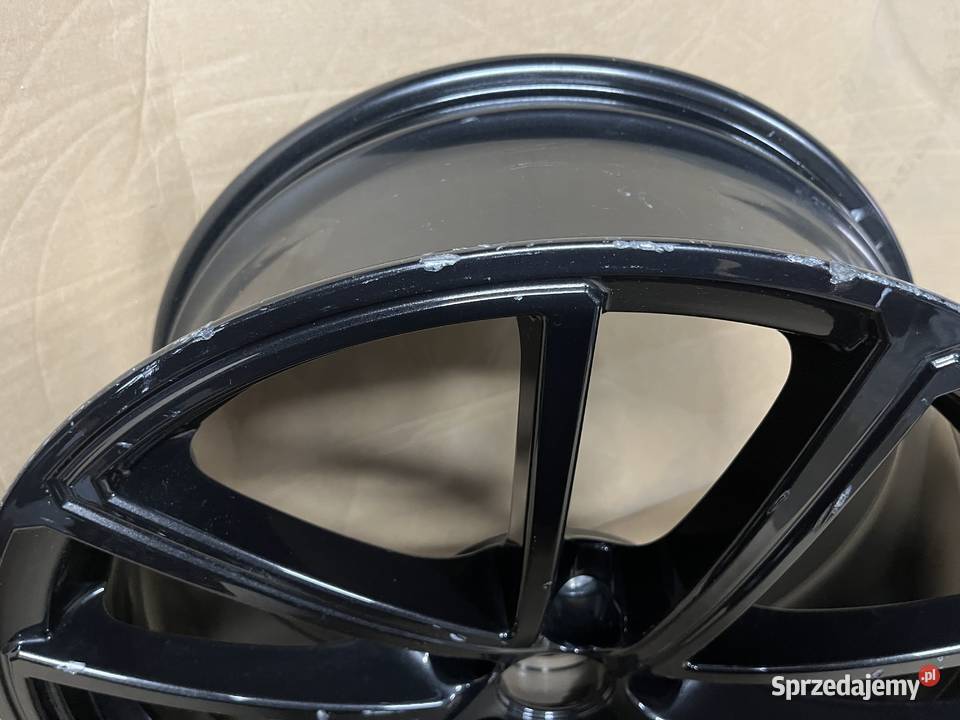 Felga aluminiowa Audi Q5 8MA601025S 8Jx20 ET39 Audi OE