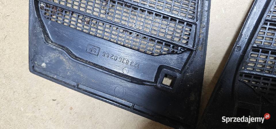 Kratka podszybia mercedes w123 1238360265 Zbąszyń