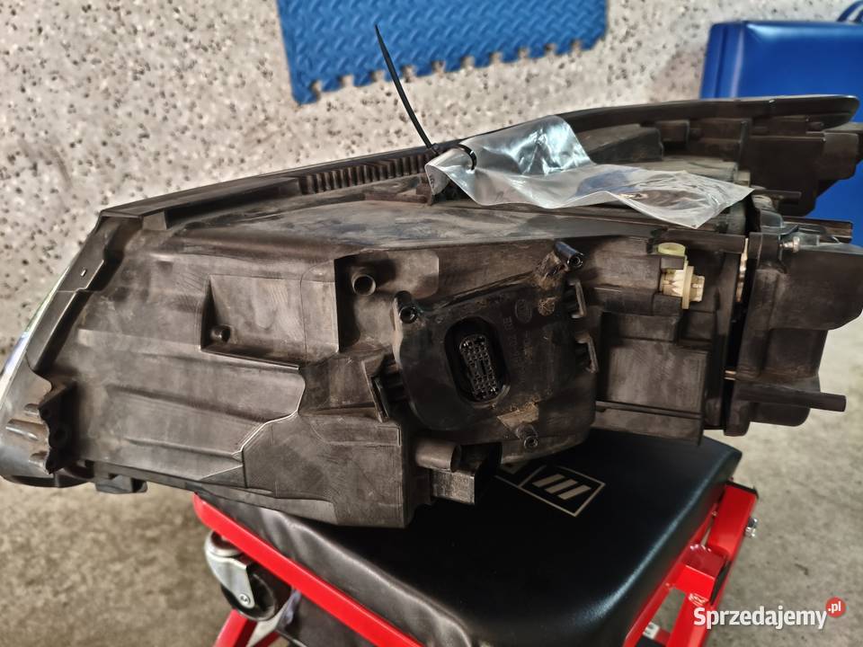 Reflektor prawy skoda superb 2 FL łódzkie Piotrków Trybunalski