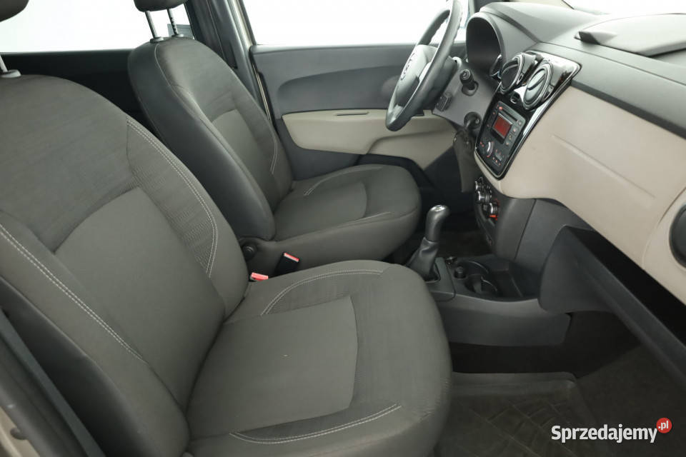 Dacia Lodgy 16 8V gniazdo USB Piaseczno