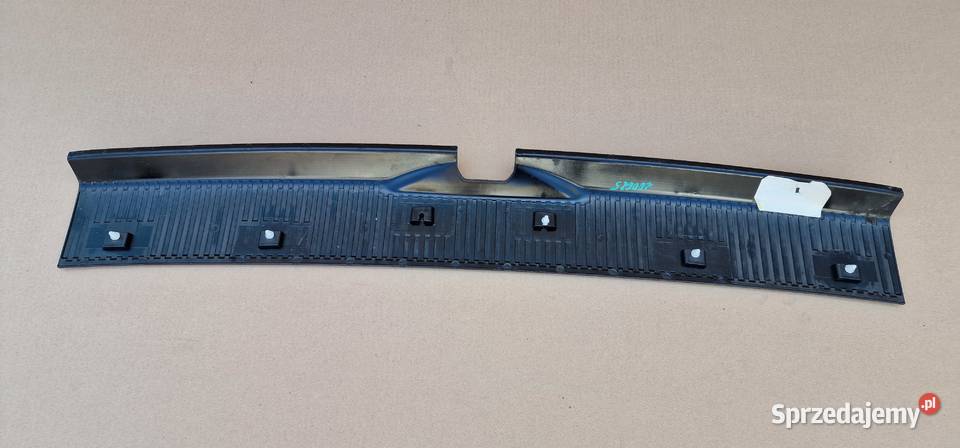 VW T5 T6 OSŁONA LISTWA PROGU PASA TYLNEGO KLAPY