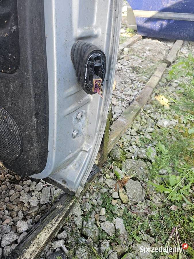 Drzwi lewy tył passat b5 osobowe Polesie