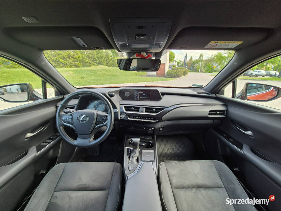 Lexus UX komputer pokładowy
